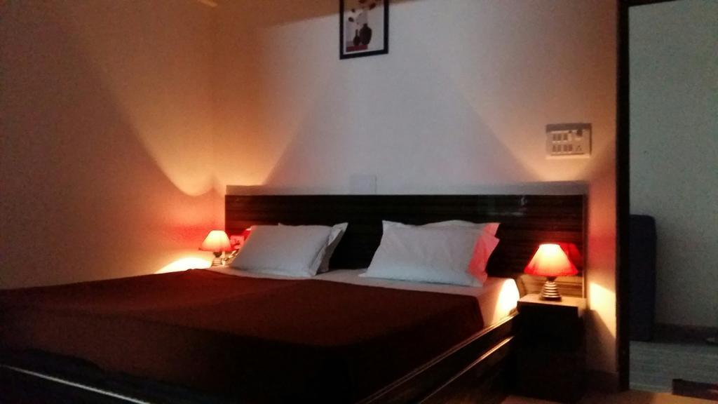 Hotel Safari Agra  Luaran gambar