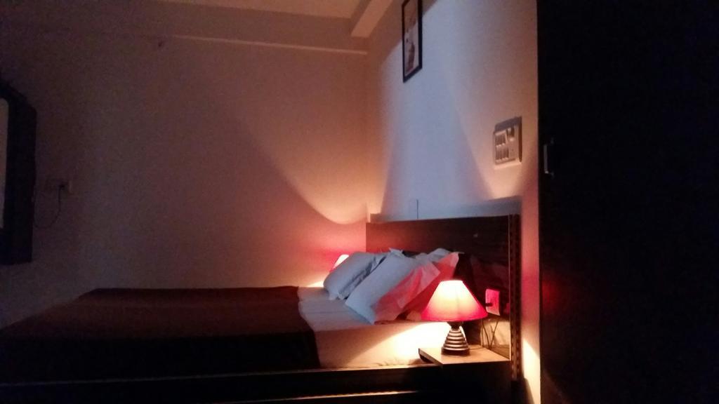 Hotel Safari Agra  Luaran gambar