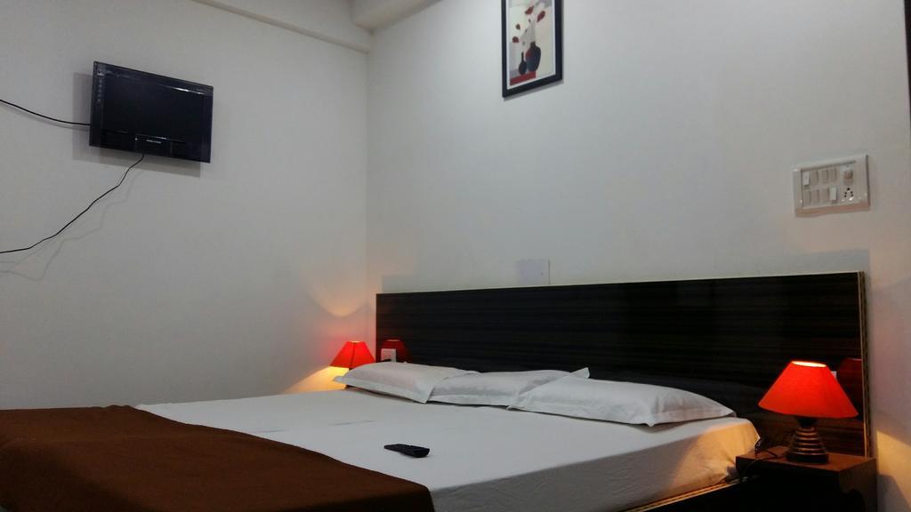 Hotel Safari Agra  Luaran gambar