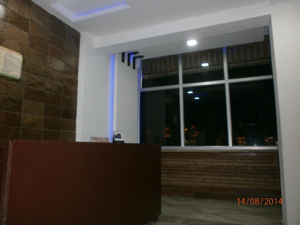 Hotel Safari Agra  Luaran gambar