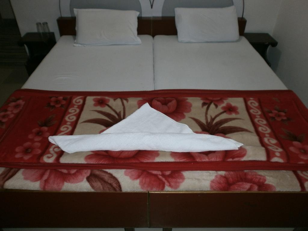 Hotel Safari Agra  Luaran gambar