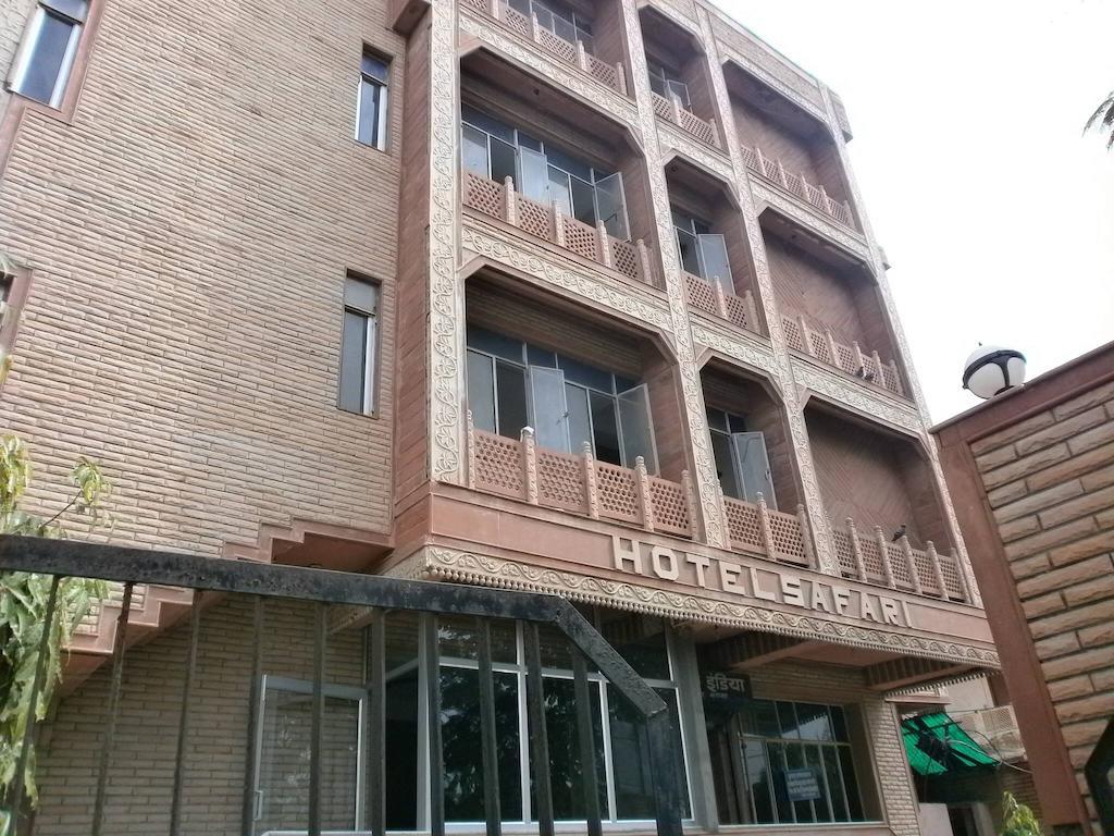 Hotel Safari Agra  Luaran gambar