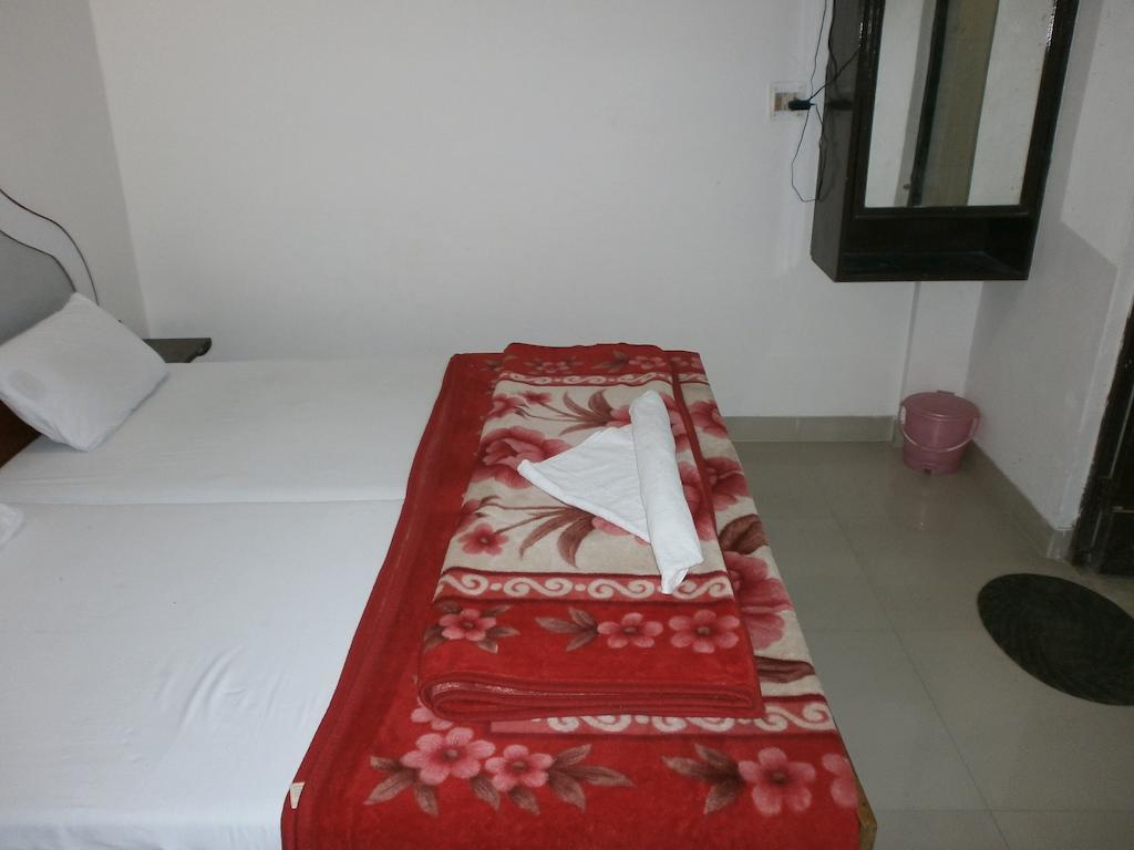 Hotel Safari Agra  Luaran gambar