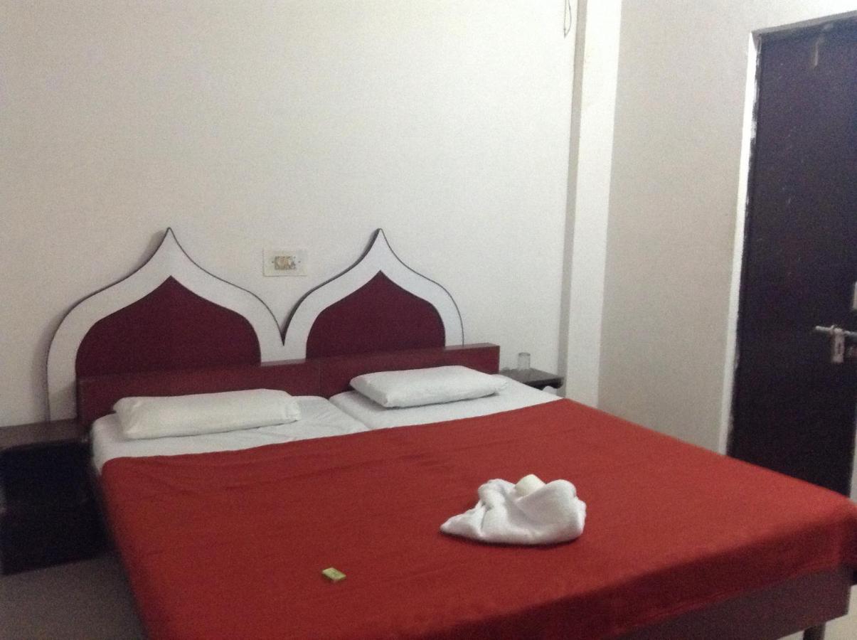 Hotel Safari Agra  Luaran gambar