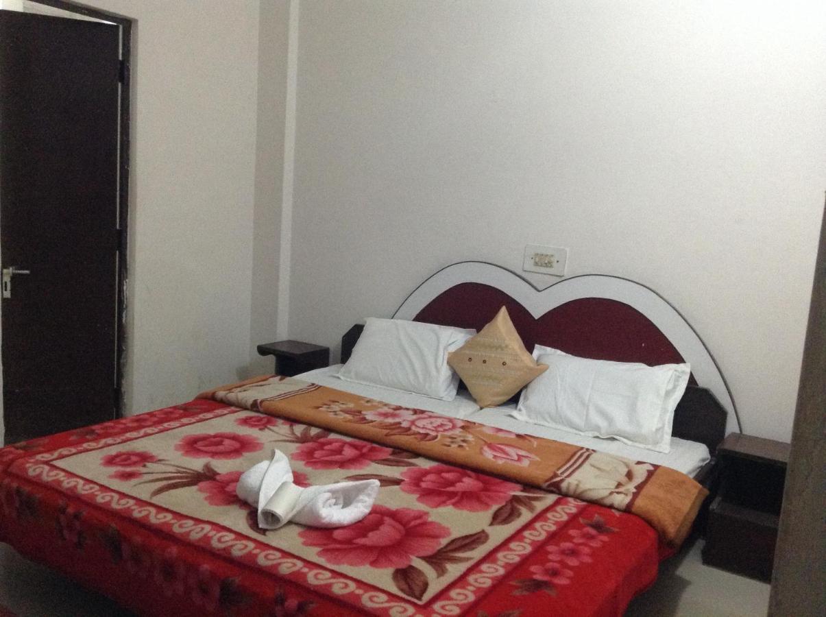 Hotel Safari Agra  Luaran gambar